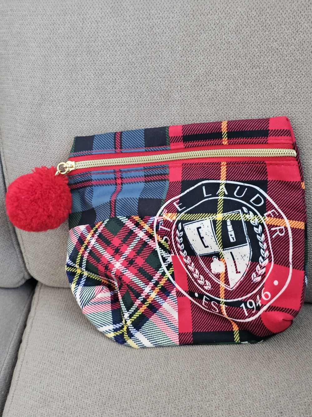 Limited-Edition Estée Lauder Tartan Plaid Cosmetic Bag